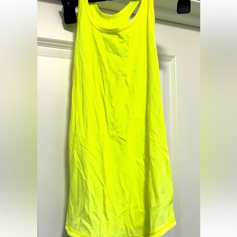 Lululemon tank